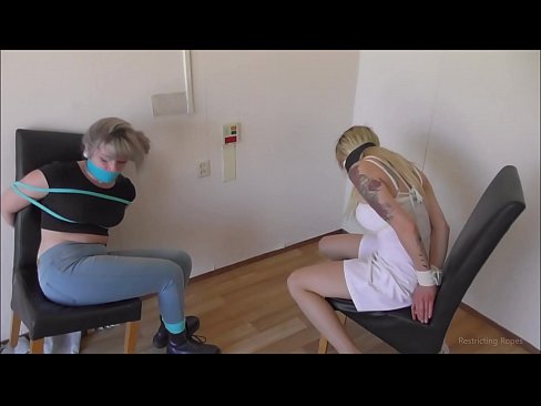 ❤️ Závislá / svázaná a s roubíkem / dáma v nesnázích Anal video u nás cs.shadbase-xxx.ru ☑